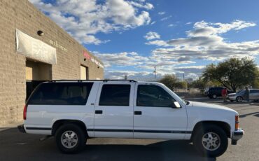 Chevrolet-Suburban-1994-SUV-8