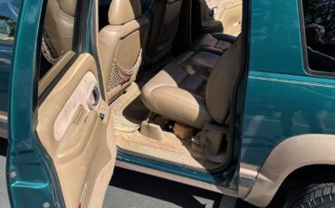Chevrolet-Suburban-1995-11