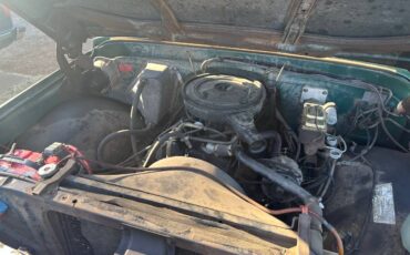 Chevrolet-Suburban-4x4-1971-17