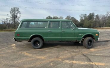 Chevrolet-Suburban-4x4-1971-2