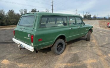 Chevrolet-Suburban-4x4-1971-3