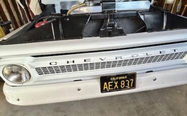 Chevrolet-Suburban-c10-1966-white-2