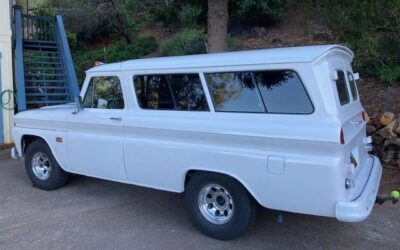 Chevrolet Suburban c10  1966 white