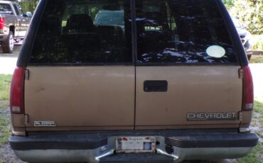 Chevrolet-Tahoe-1995-SUV-4