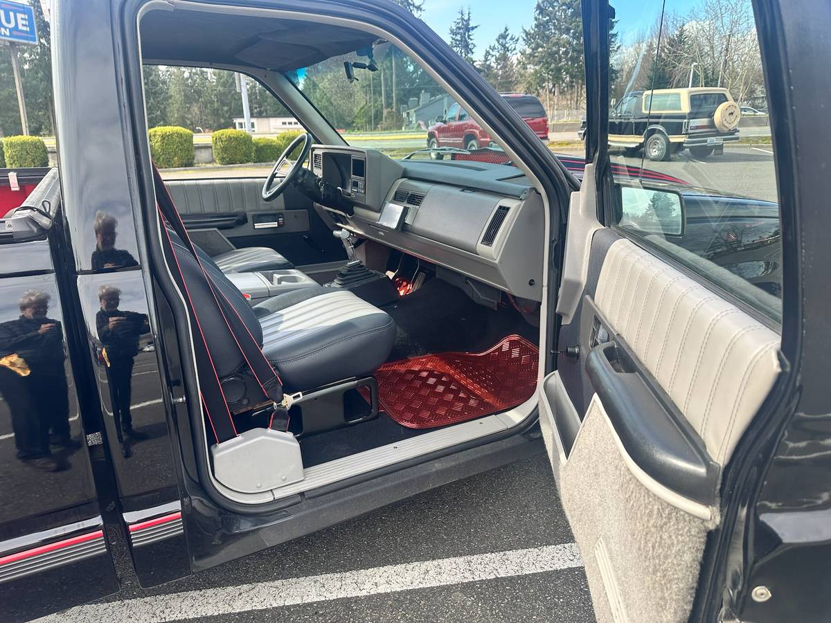 Chevrolet-Truck-1991-2