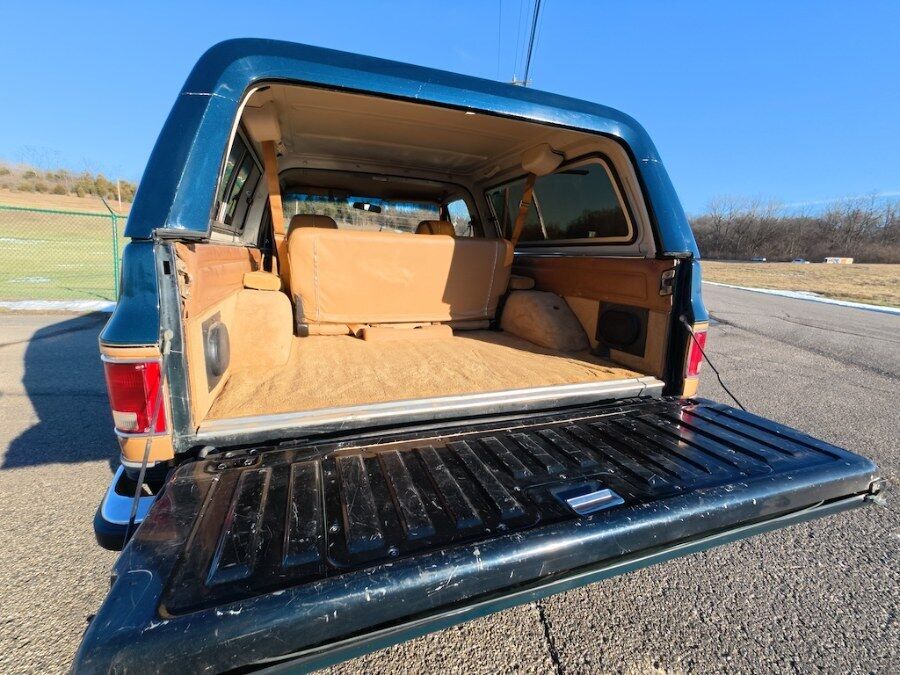Chevrolet-V-Blazer-1991-SUV-27