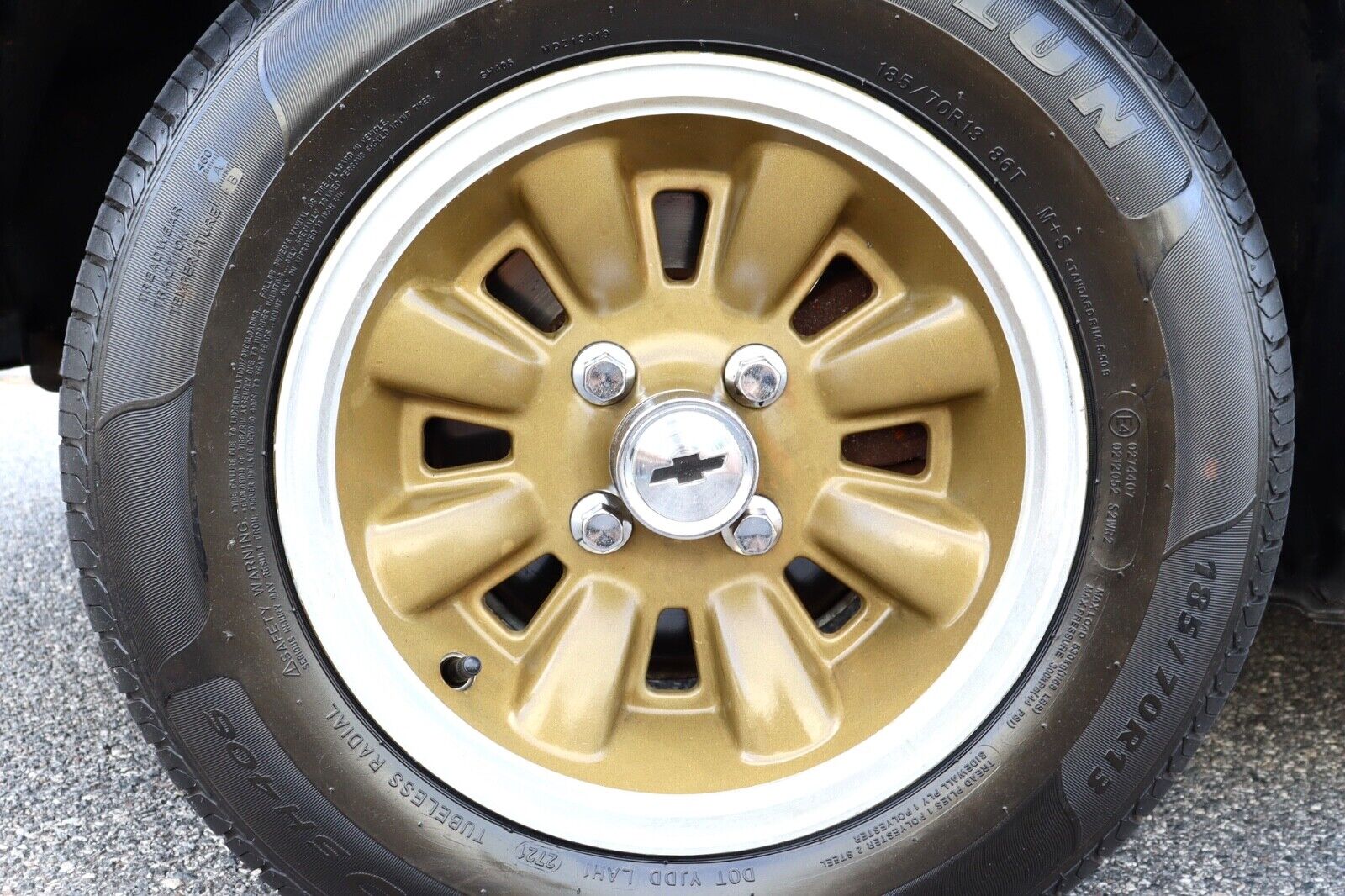 Chevrolet-Vega-1975-Coupe-16