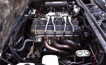 Chevrolet-Vega-1975-Coupe-32