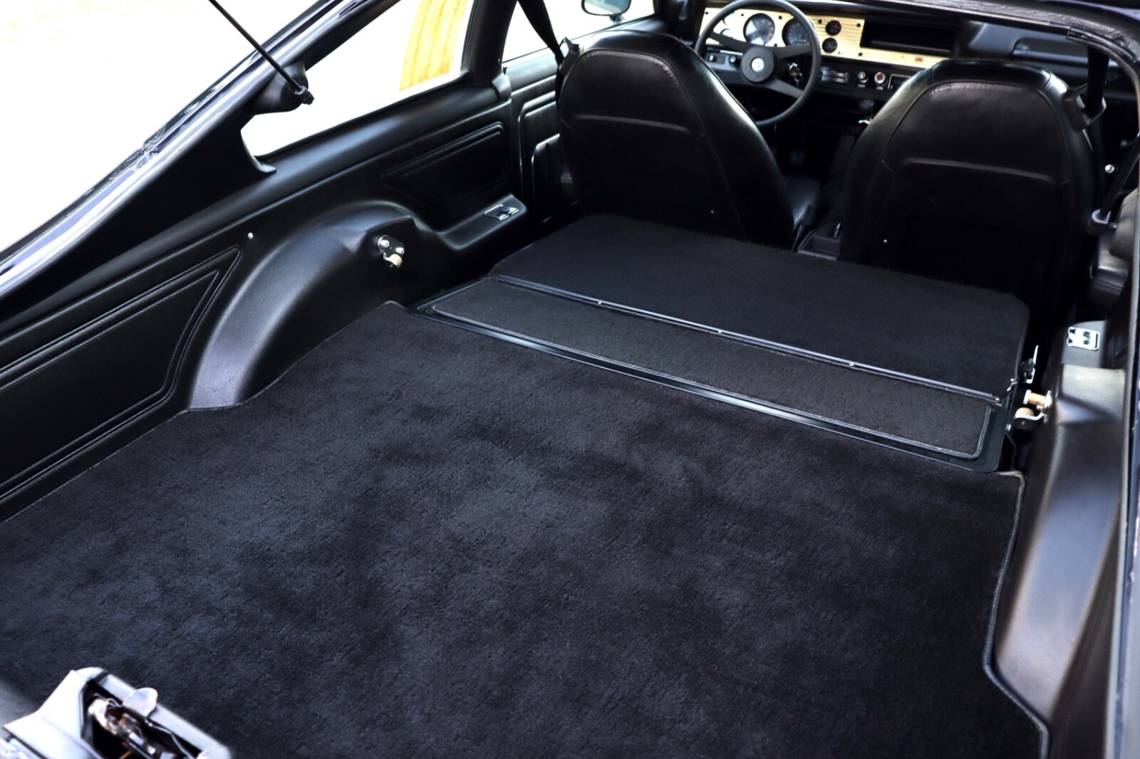Chevrolet-Vega-1975-Coupe-36