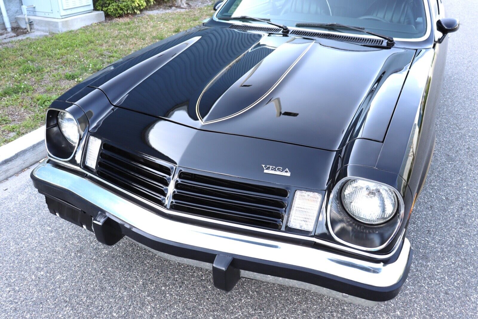 Chevrolet-Vega-1975-Coupe-6