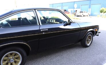 Chevrolet-Vega-1975-Coupe-9