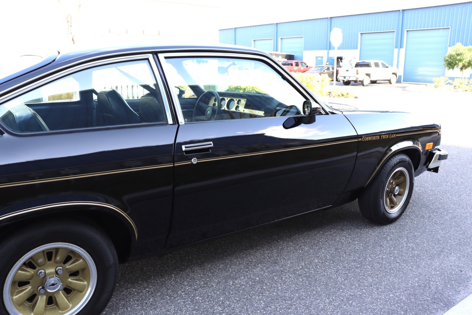Chevrolet-Vega-1975-Coupe-9