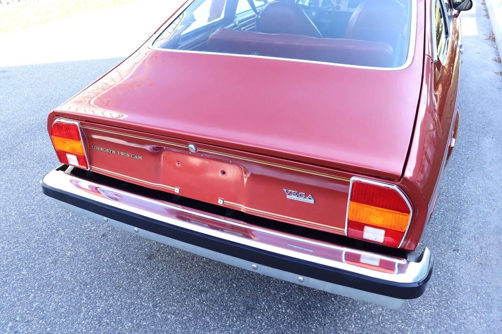 Chevrolet-Vega-1976-Coupe-10