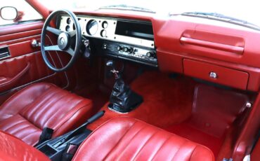 Chevrolet-Vega-1976-Coupe-29