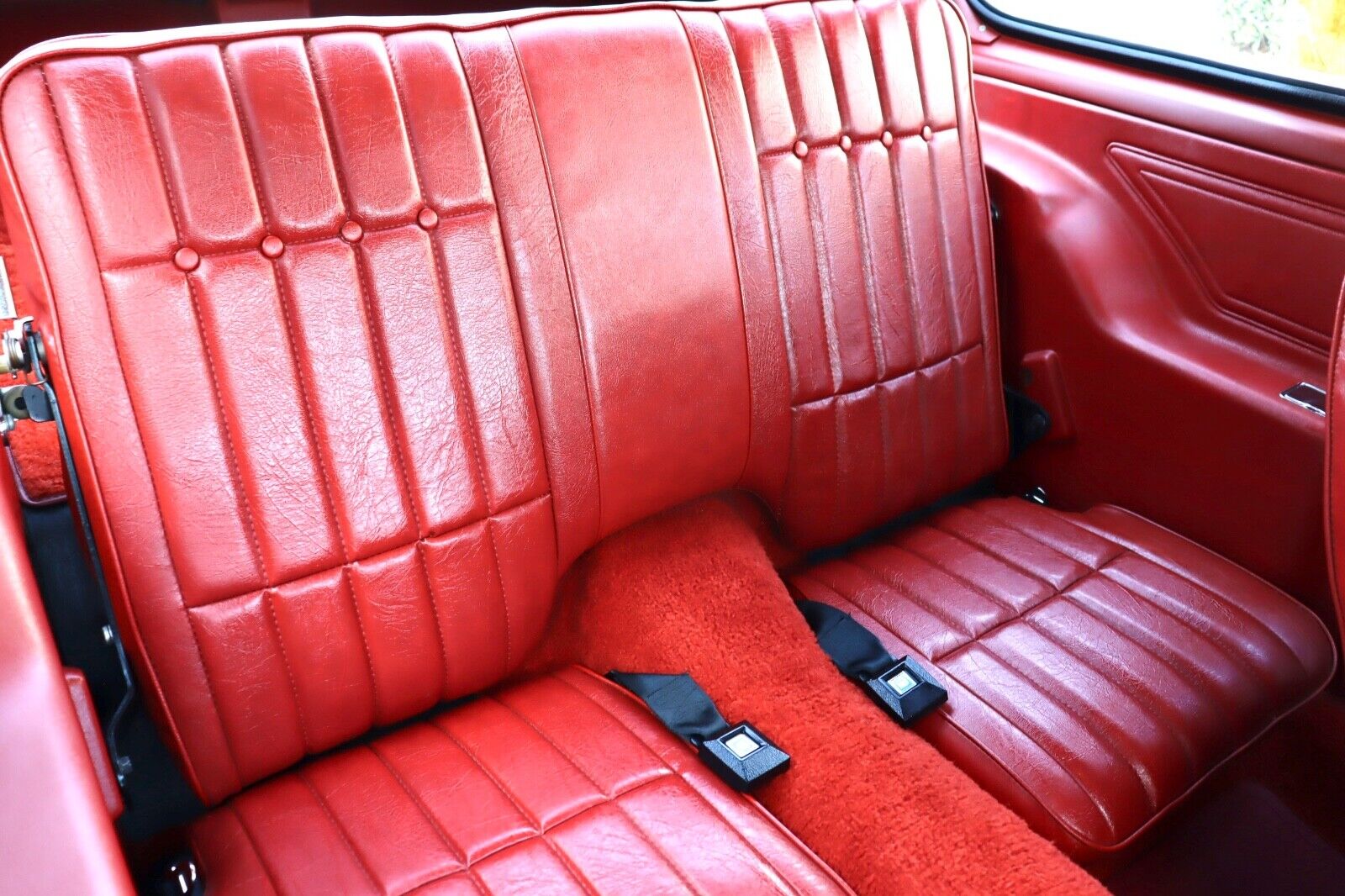 Chevrolet-Vega-1976-Coupe-31