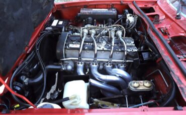 Chevrolet-Vega-1976-Coupe-33