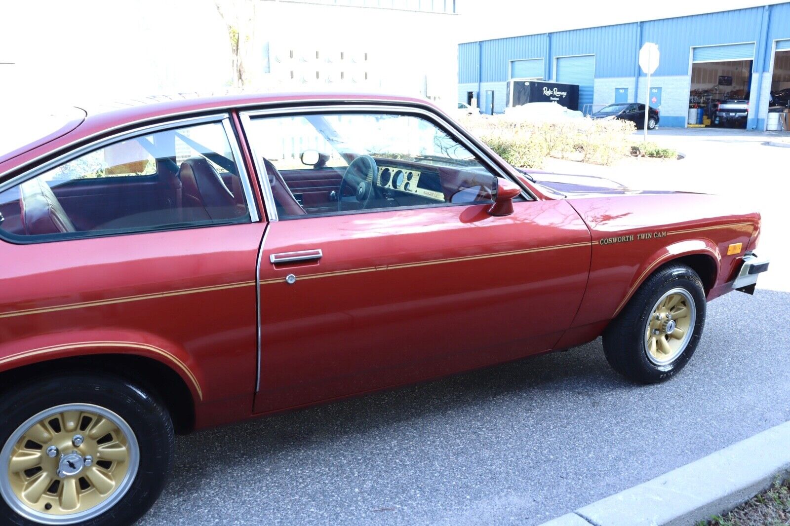 Chevrolet-Vega-1976-Coupe-9