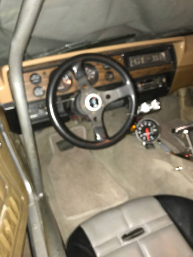 Chevrolet-Vega-gt-1976-9