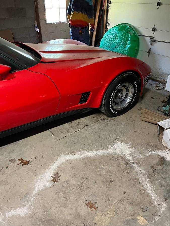 Chevrolet-Vette-1981-red