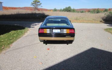 Chevrolet-Z28-camaro-1983-black-1