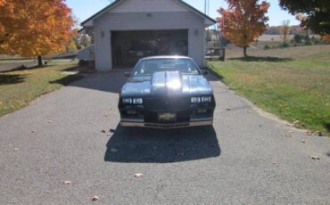 Chevrolet-Z28-camaro-1983-black-3