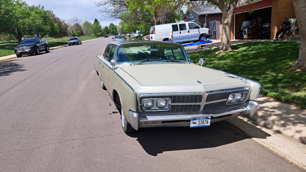 Chrysler-1965-silver-1