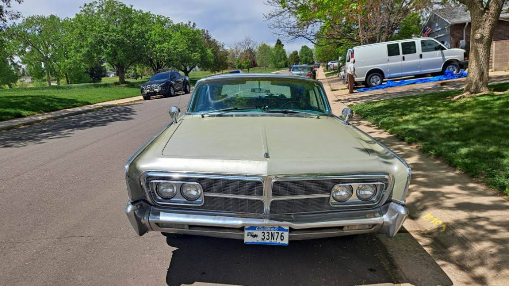 Chrysler-1965-silver-3