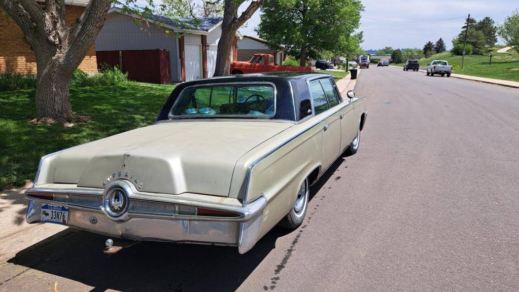Chrysler-1965-silver-4