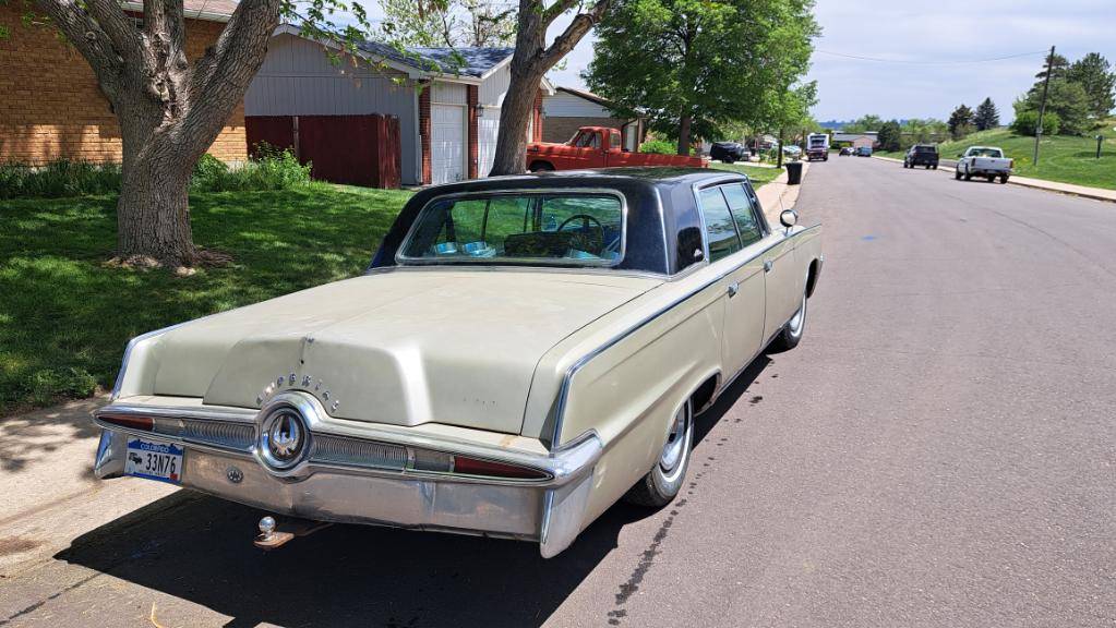 Chrysler   1965 silver