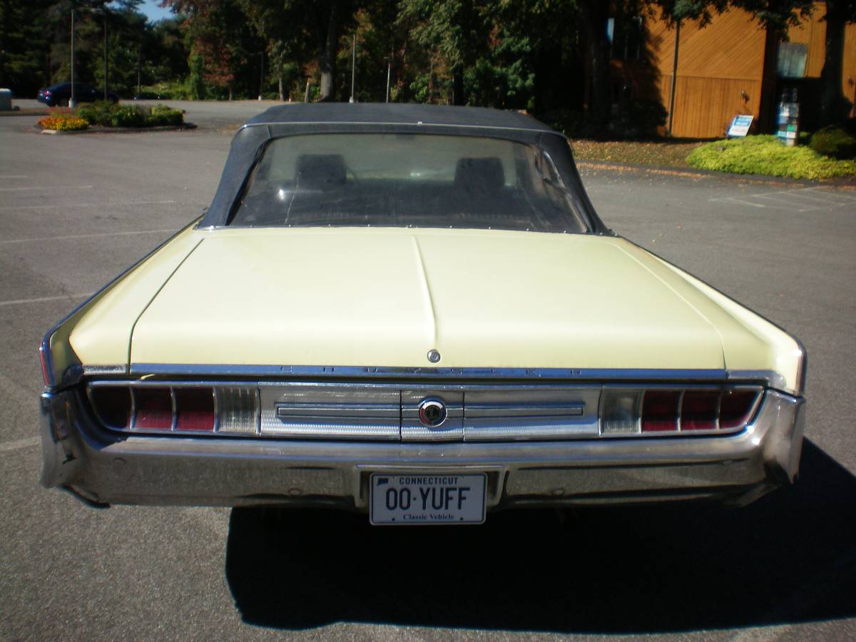 Chrysler-1965-yellow-4
