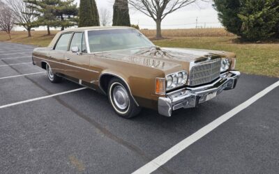 Chrysler   1977 brown