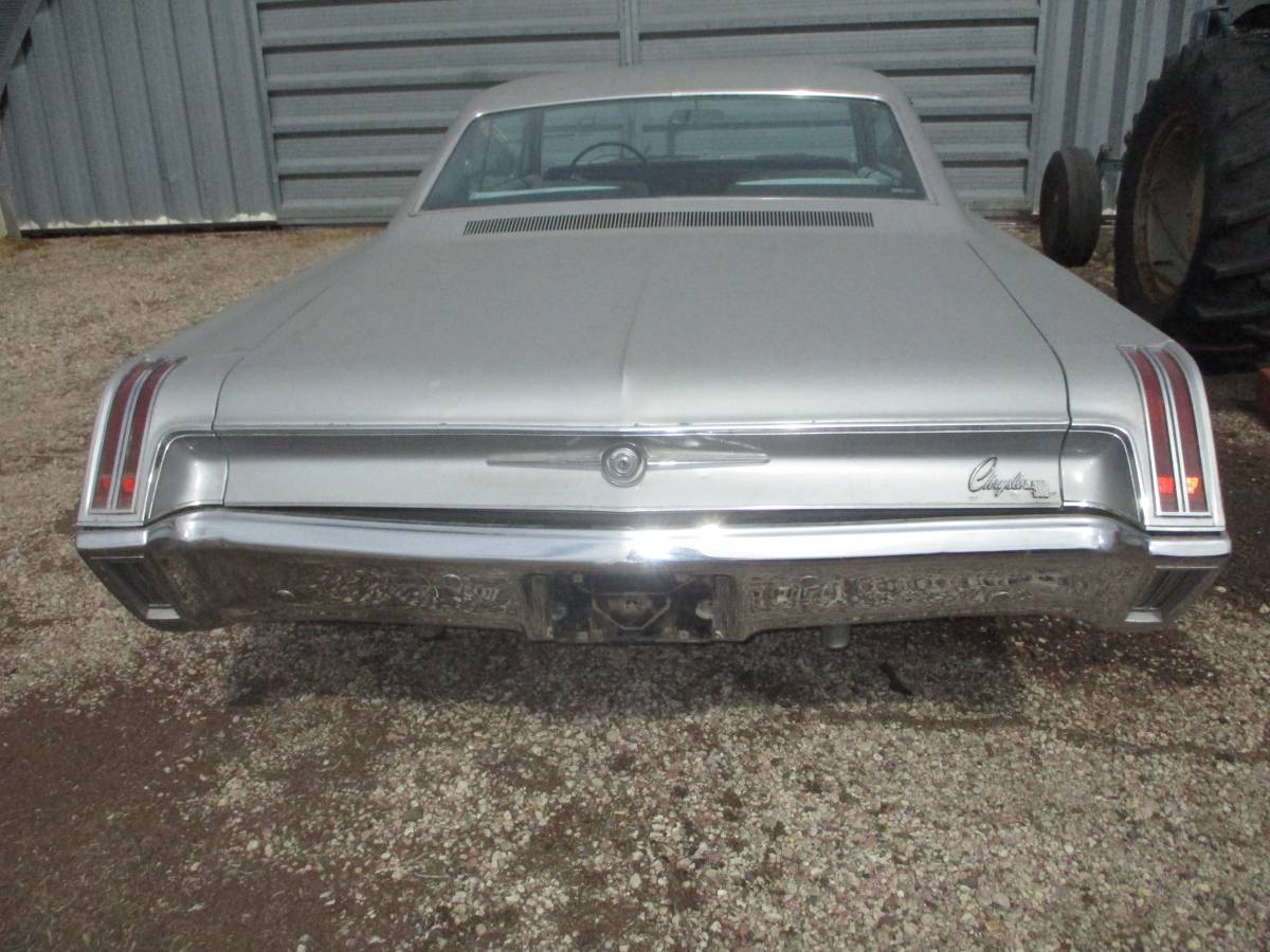 Chrysler-300-1967-grey-4