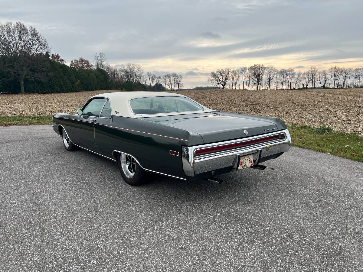 Chrysler-300-1970-green-1