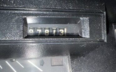 Chrysler-300-1970-green-10
