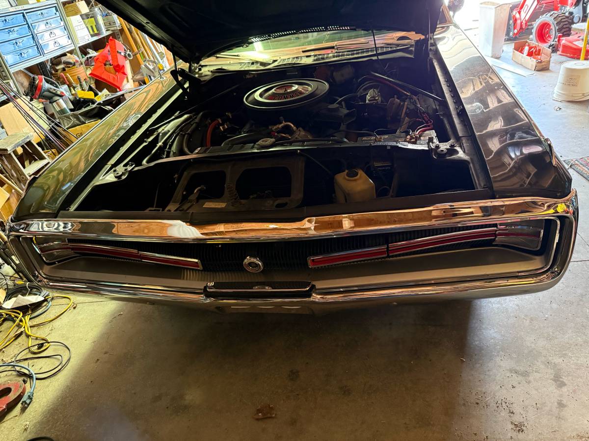 Chrysler-300-1970-green-8