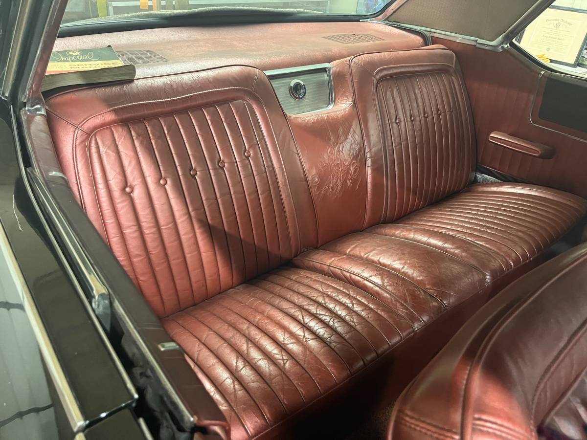 Chrysler-300j-1963-black-4