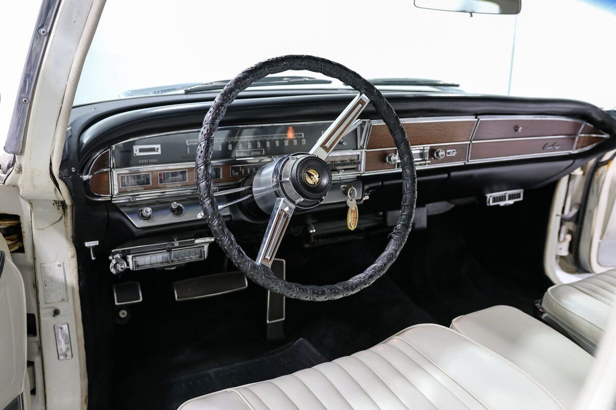 Chrysler-Imperial-1966-Coupe-13