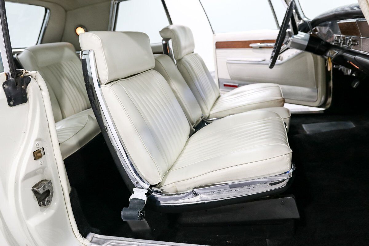 Chrysler-Imperial-1966-Coupe-16