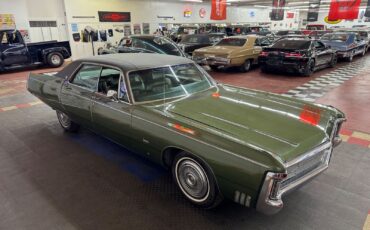 Chrysler-Imperial-1969-10