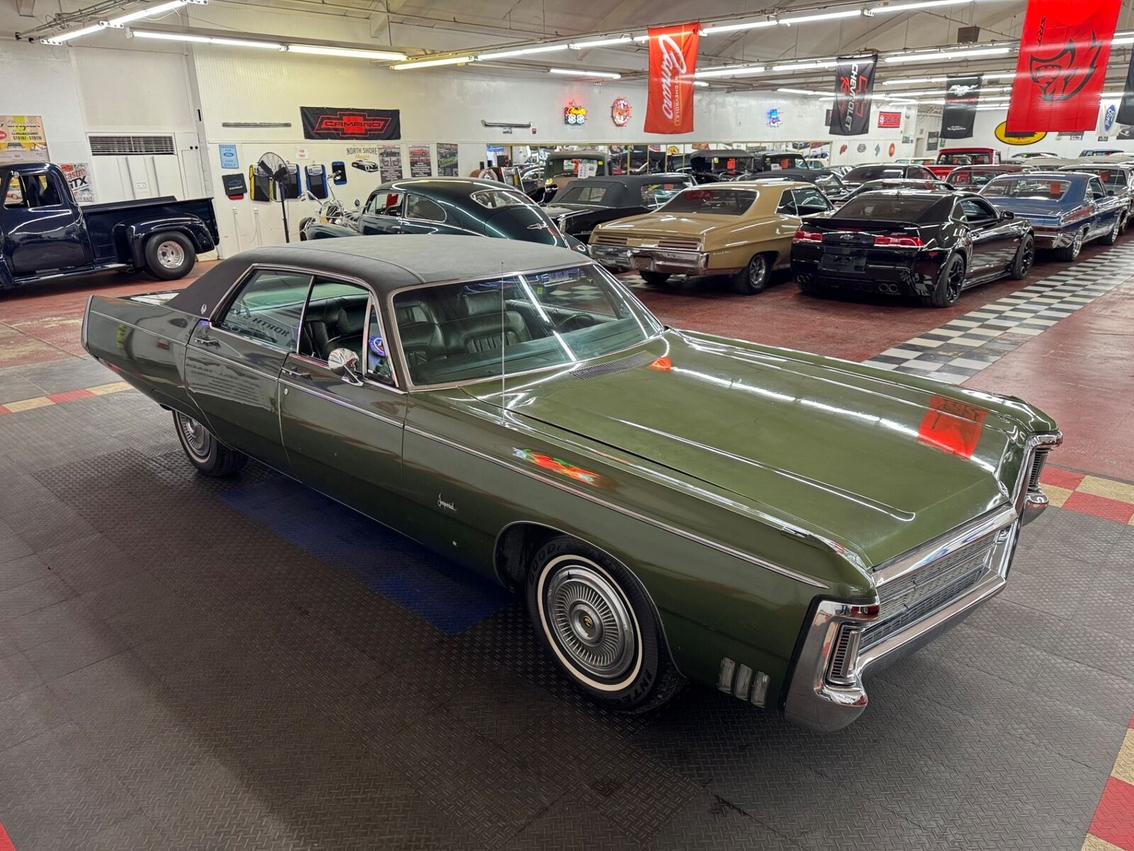 Chrysler-Imperial-1969-10