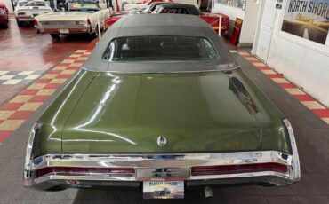 Chrysler-Imperial-1969-11