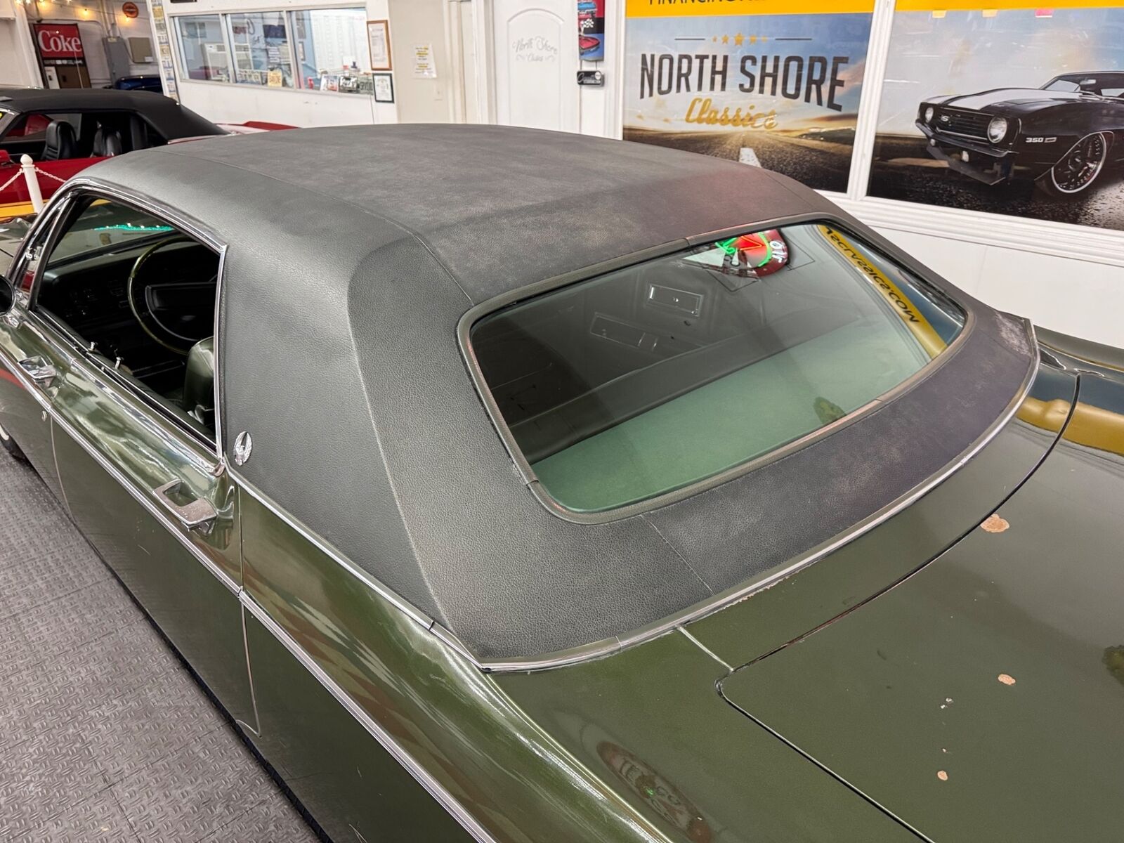 Chrysler-Imperial-1969-12