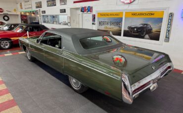 Chrysler-Imperial-1969-2
