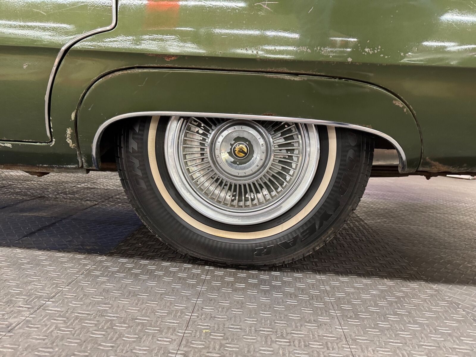 Chrysler-Imperial-1969-21