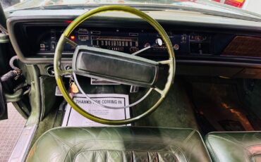 Chrysler-Imperial-1969-26