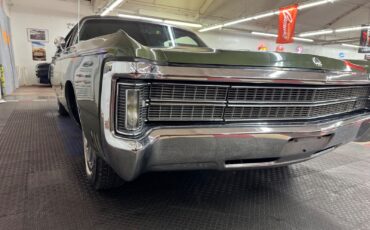 Chrysler-Imperial-1969-7