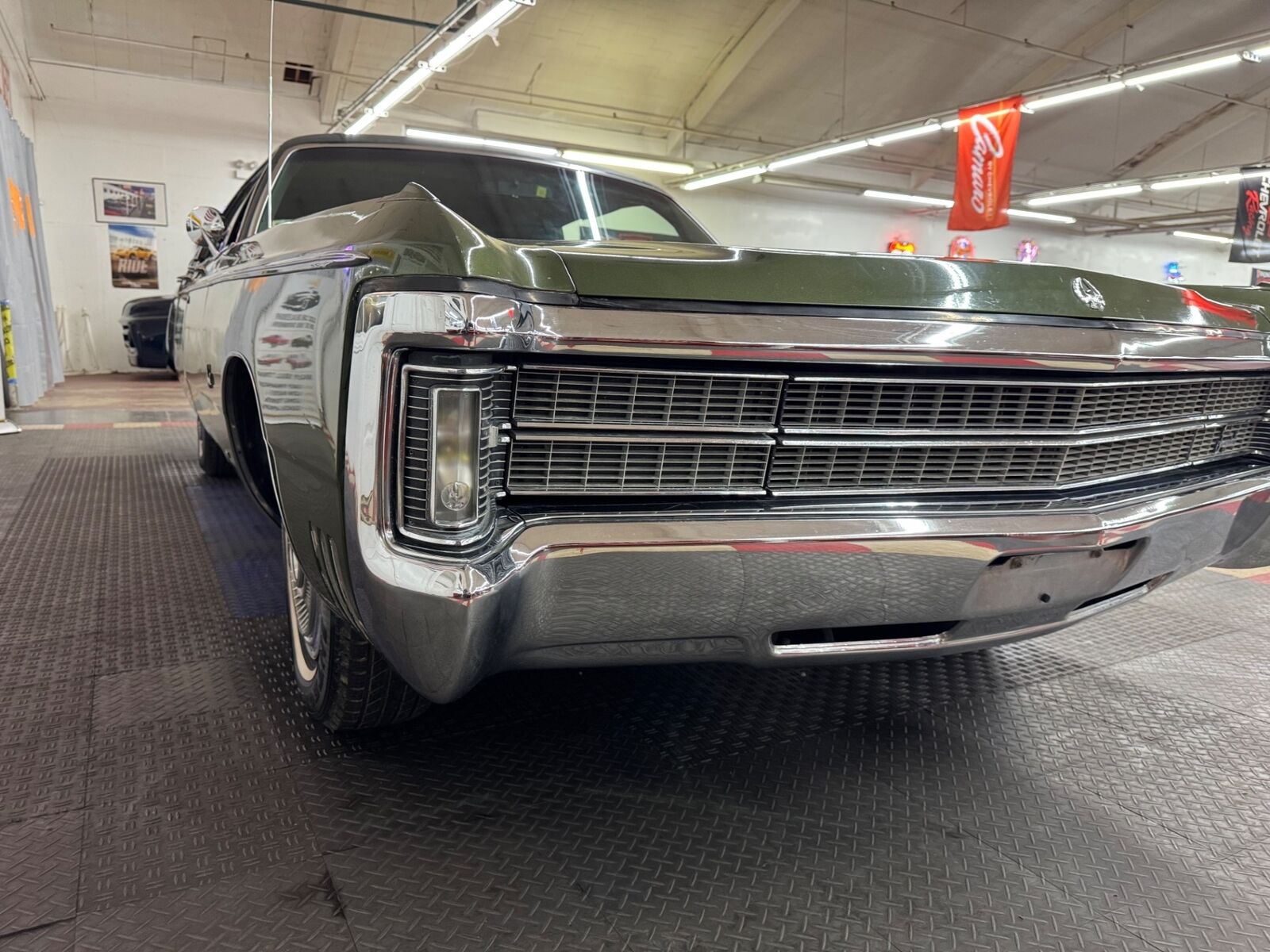 Chrysler-Imperial-1969-7