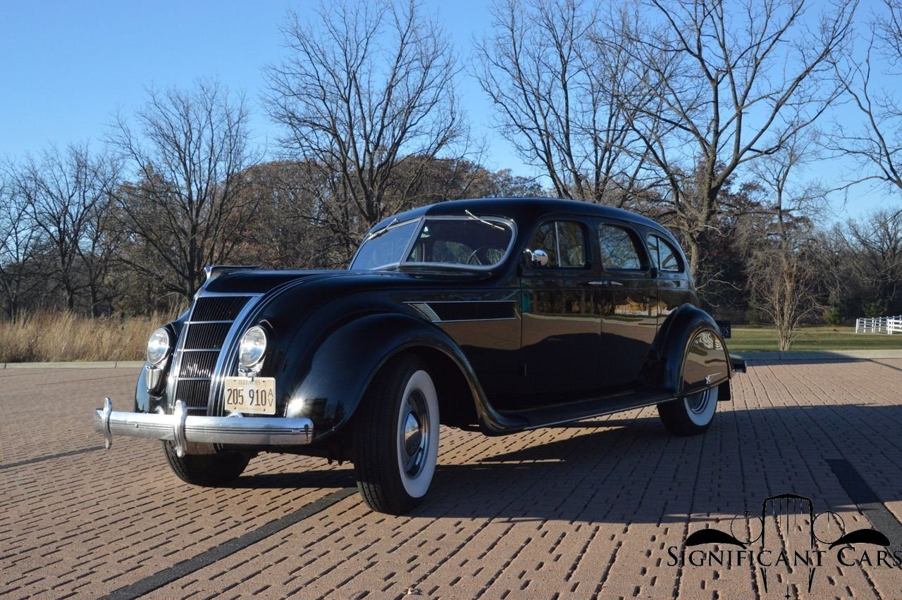 Chrysler-Imperial-Airflow-1935
