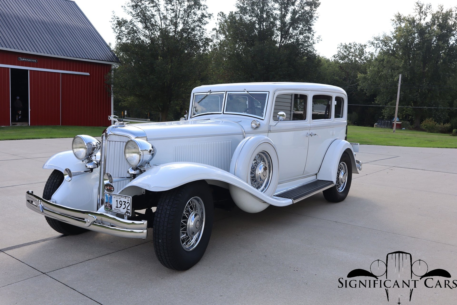 Chrysler-Imperial-CH-Touring-Sedan-1932-1