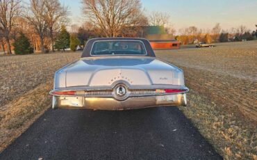 Chrysler-Imperial-crown-coupe-1965-silver-1